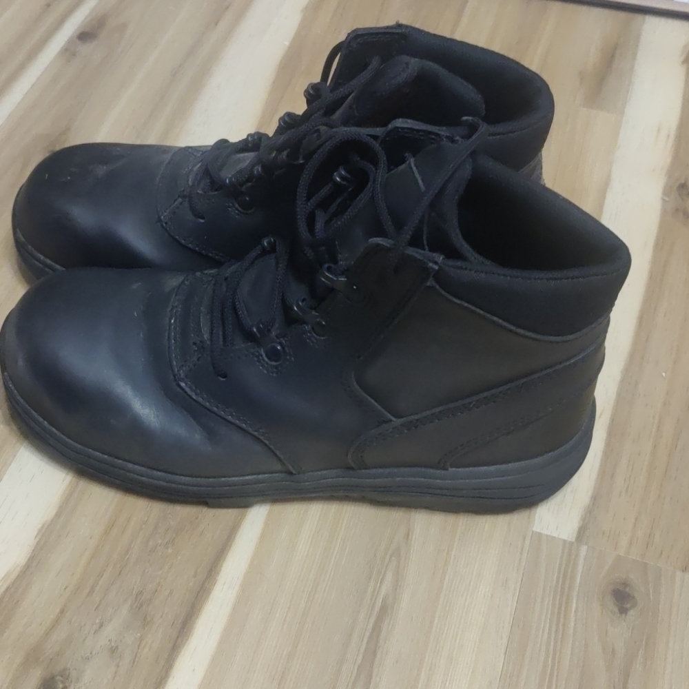 Work boots - Picture 3 of 4